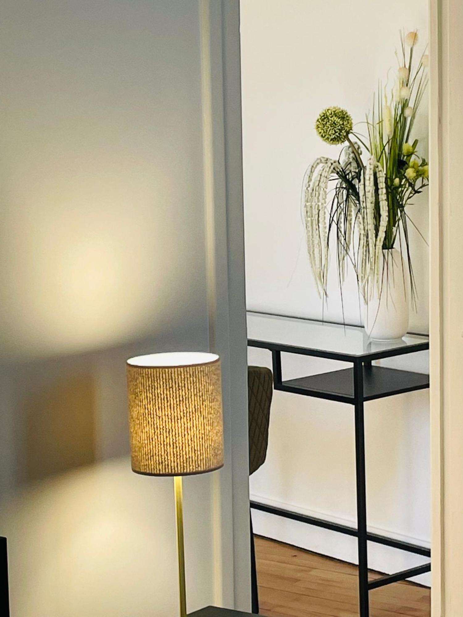 Grand Appartement D'Exception Au Chateau Randin Ecully Bagian luar foto